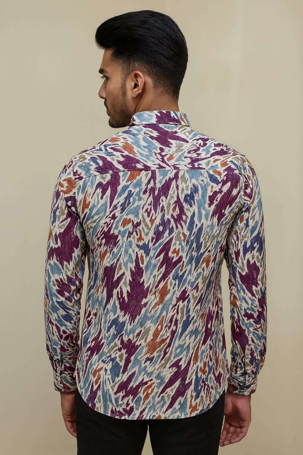 Men Slim Fit Printed Spread Collar Casual Shirt